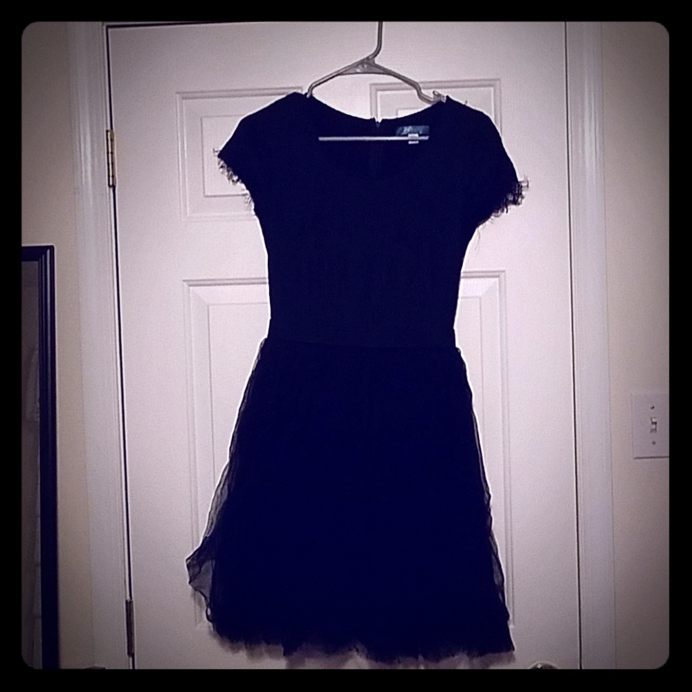 Pim+Larkin XS Black Dress